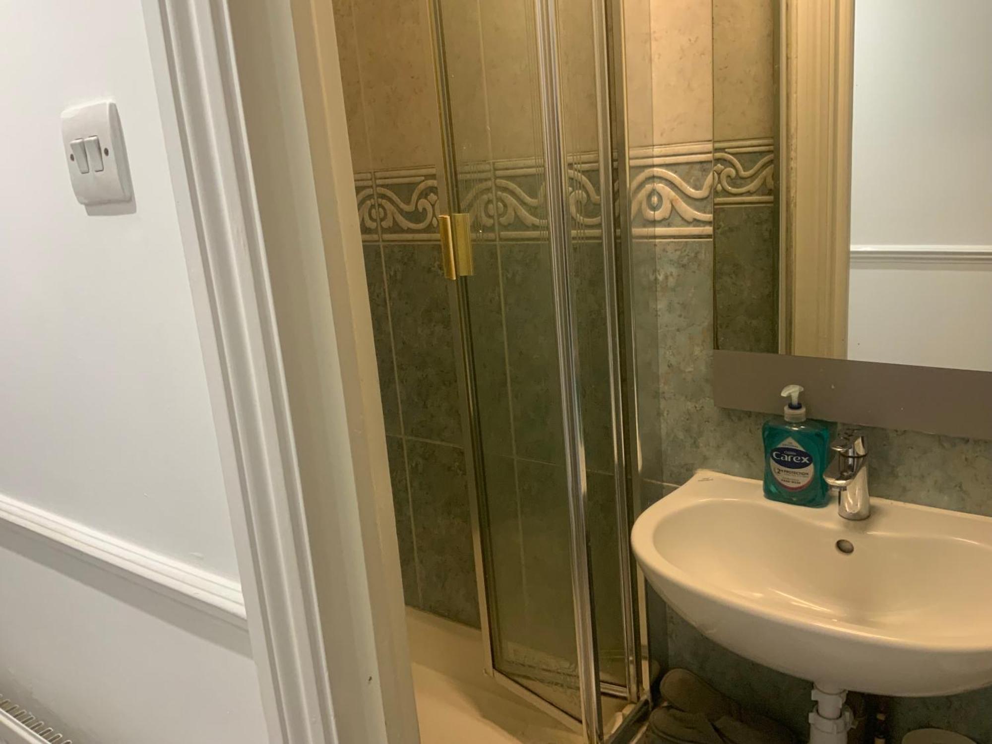 The London En-Suite Ilford Exterior foto